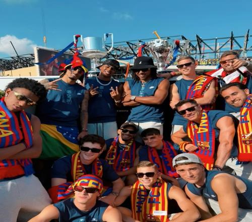 开云平台-包含春风得意：比赛中球队展现出雄风壮举的词条