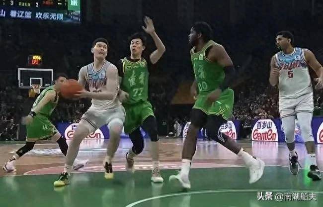 浙江男篮遭遇荒废,球队面临考验 浙江男篮遭遇荒废,球队面临考验