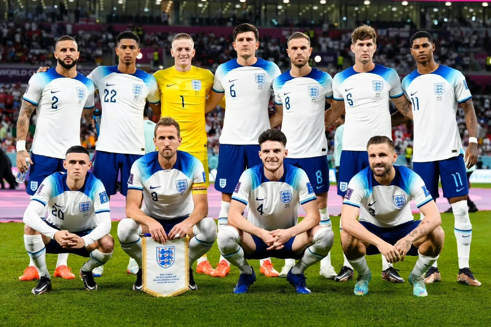 关于瑞士-战平爱尔兰，小组头名悬念持续的信息