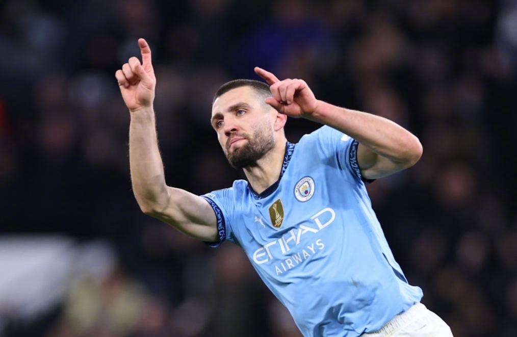 开云体育官方网站-威尼斯球队士气大振，力争再战胜利的简单介绍