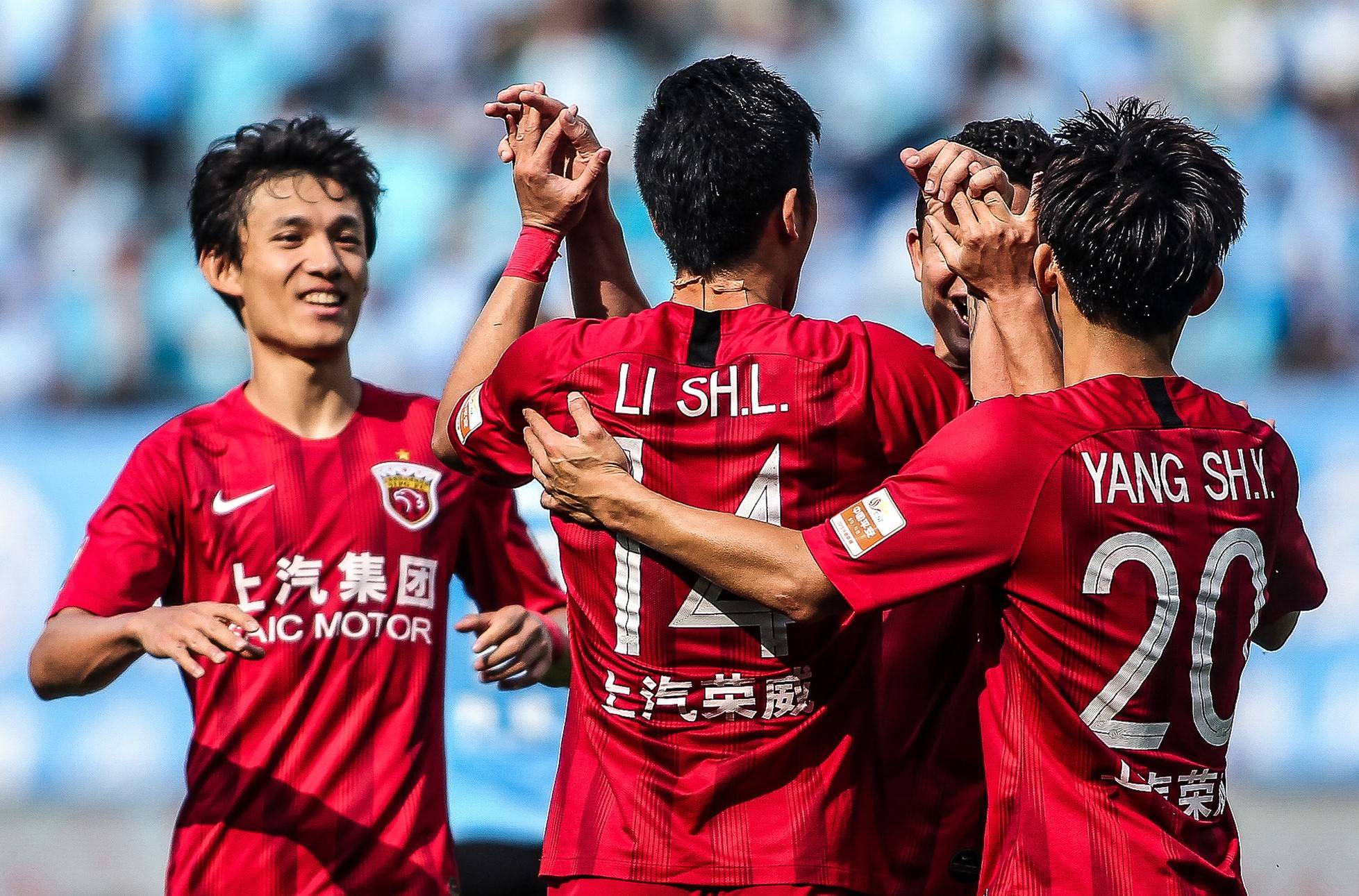 关于广州恒大主场大胜江苏苏宁跻身亚冠足球赛八强的信息 关于广州恒大主场大胜江苏苏宁跻身亚冠足球赛八强的信息