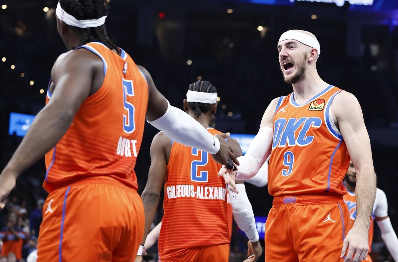 雷霆不敌凯尔特人,维斯布鲁克砍下全队最高分 雷霆不敌凯尔特人,维斯布鲁克砍下全队最高分