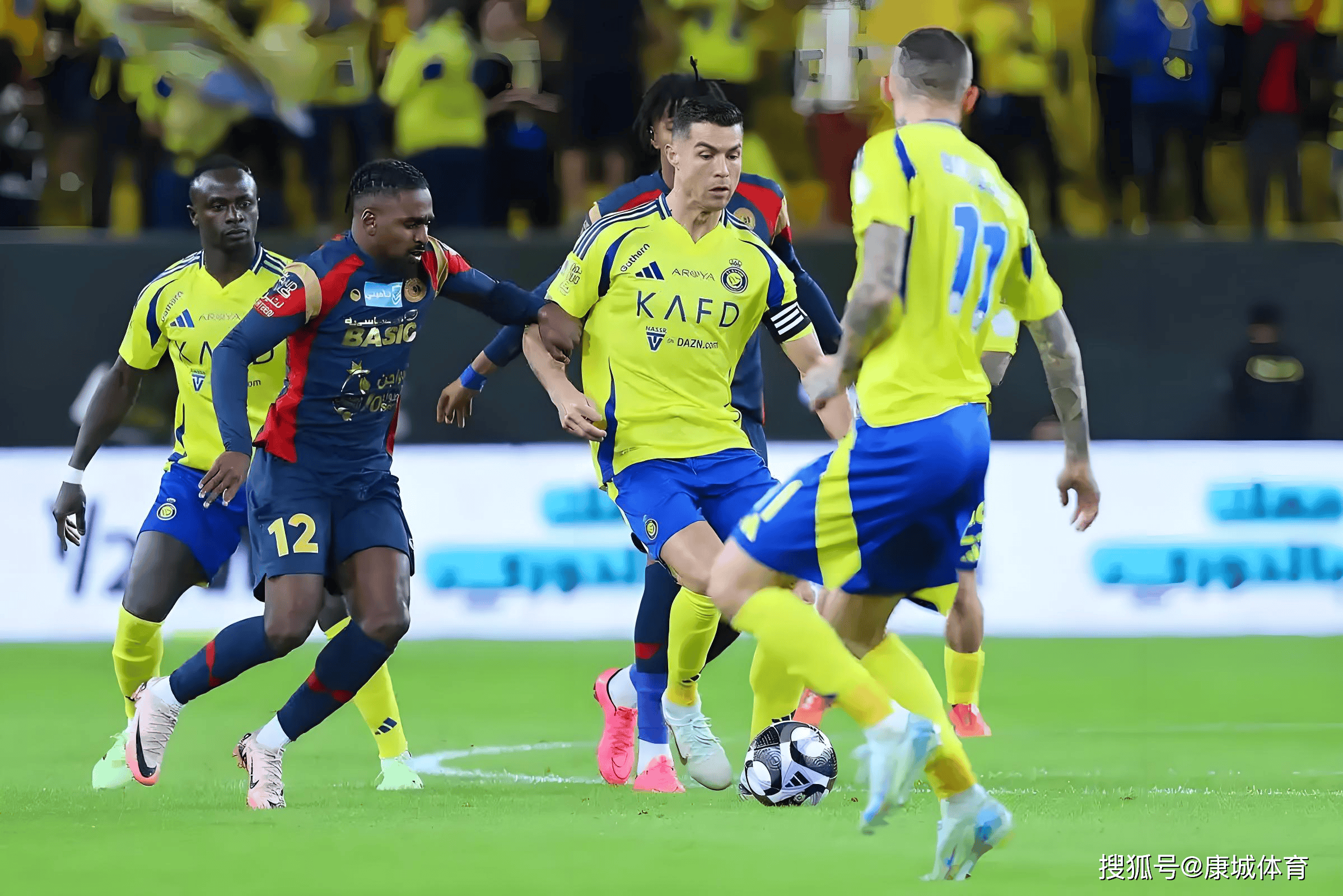 开云体育中国-东亚球队在国际比赛中实现惊人胜利