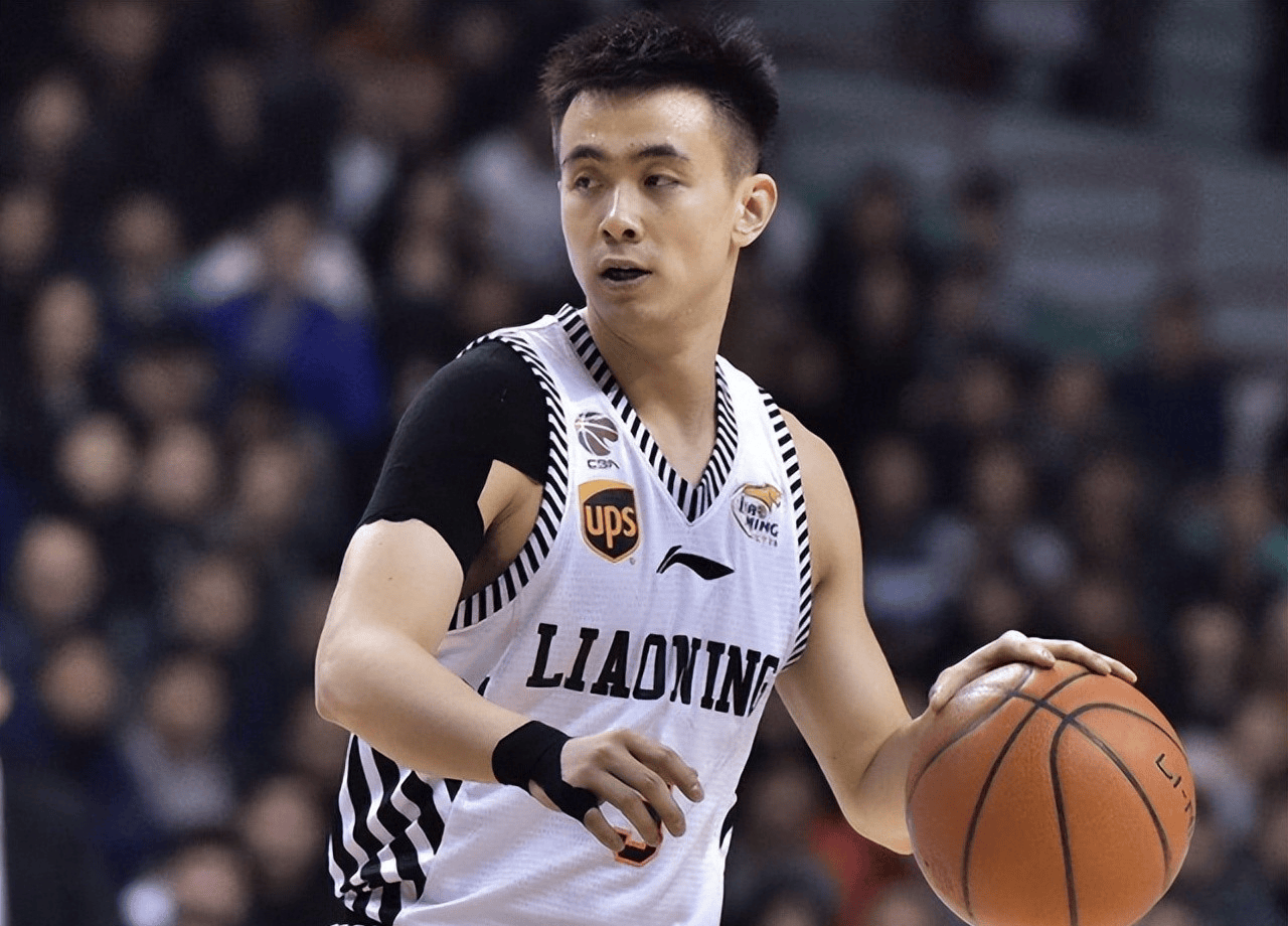 开云体育入口-球员气质高挑，表现令人钦佩