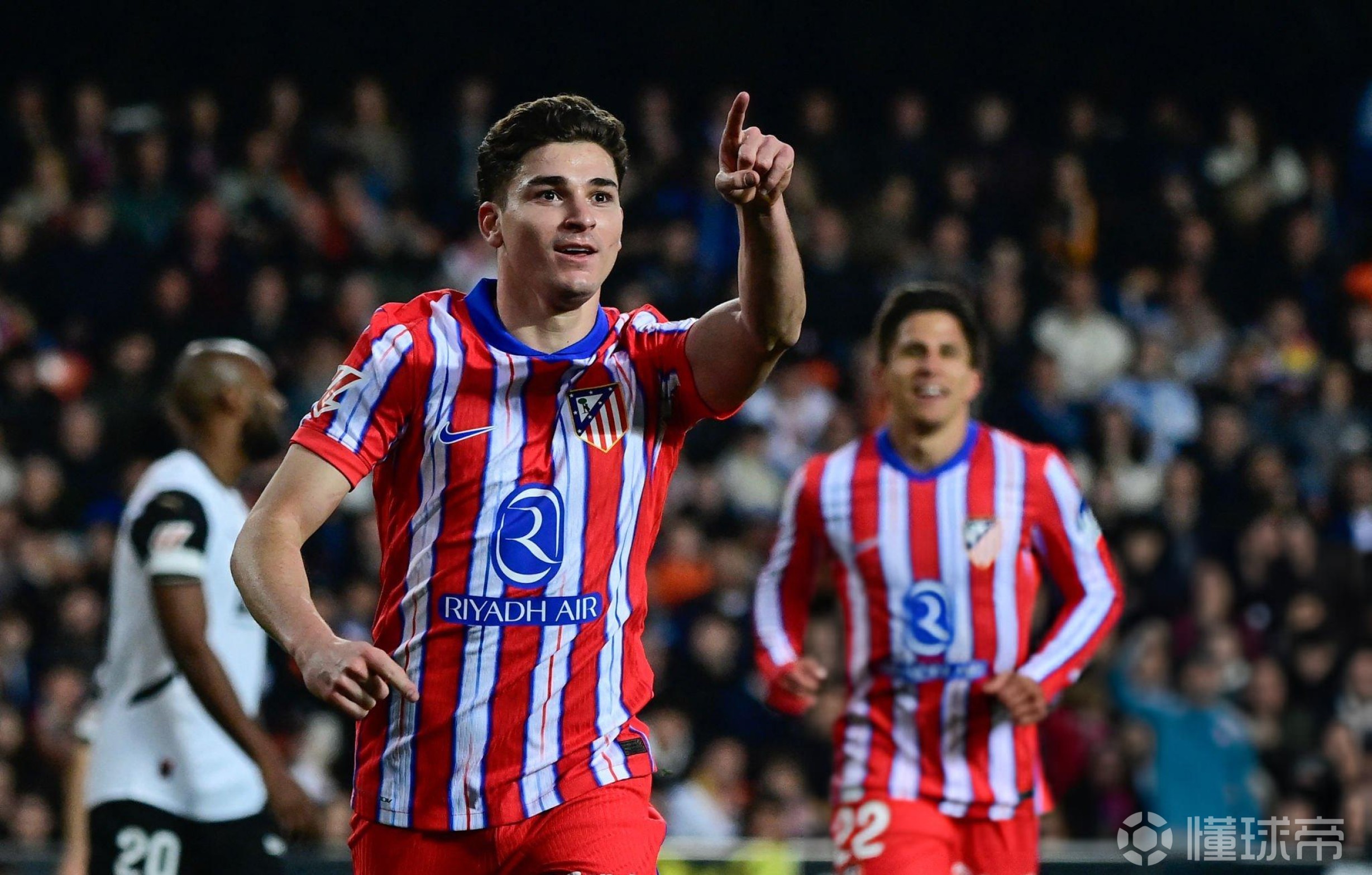 开云体育入口-马竞后防表现稳定，连续完成不丢球