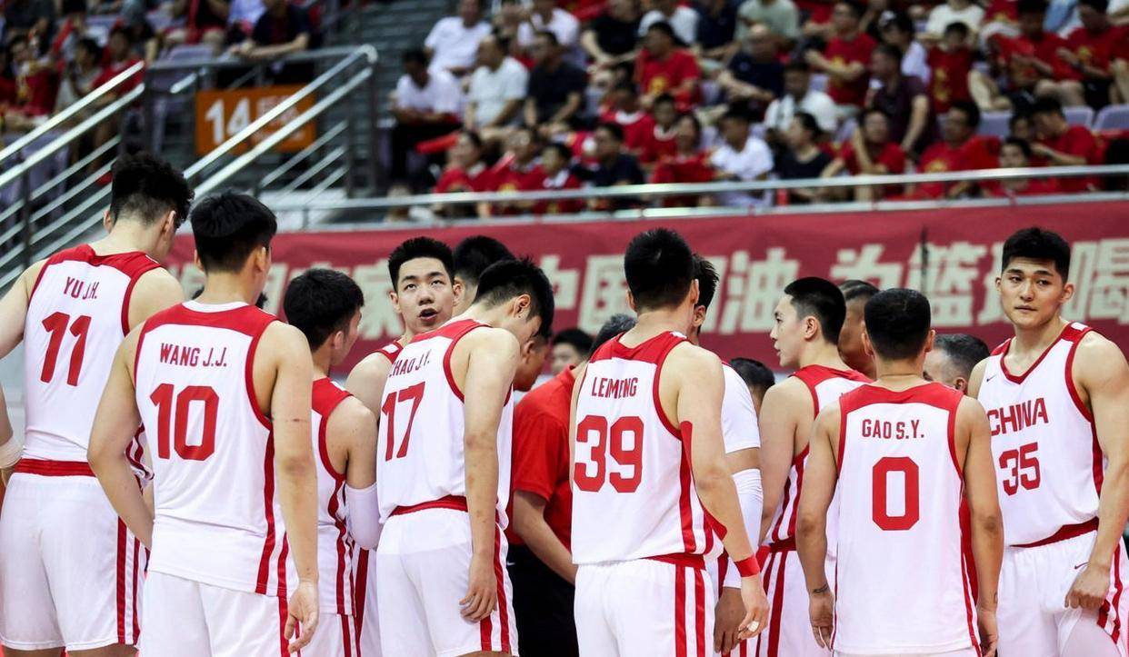 辽宁男篮战胜强敌,继续领跑 辽宁男篮战胜强敌,继续领跑