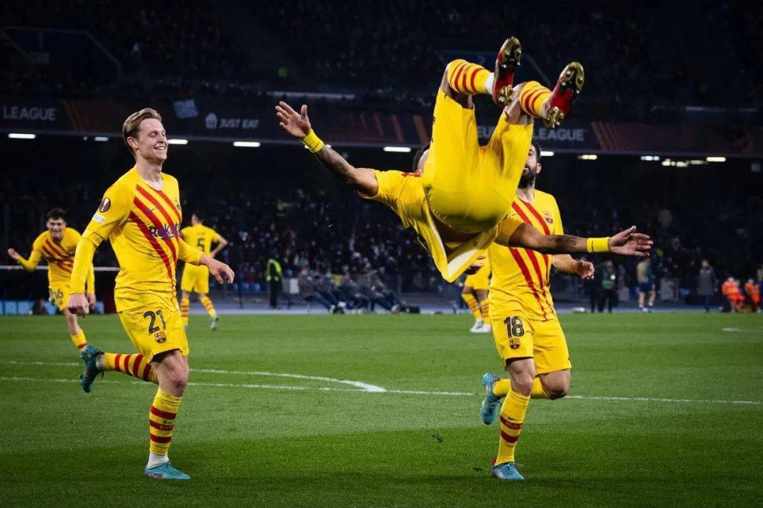 开云官网-包含塞维利亚横扫那不勒斯，佩德里统治全场的词条