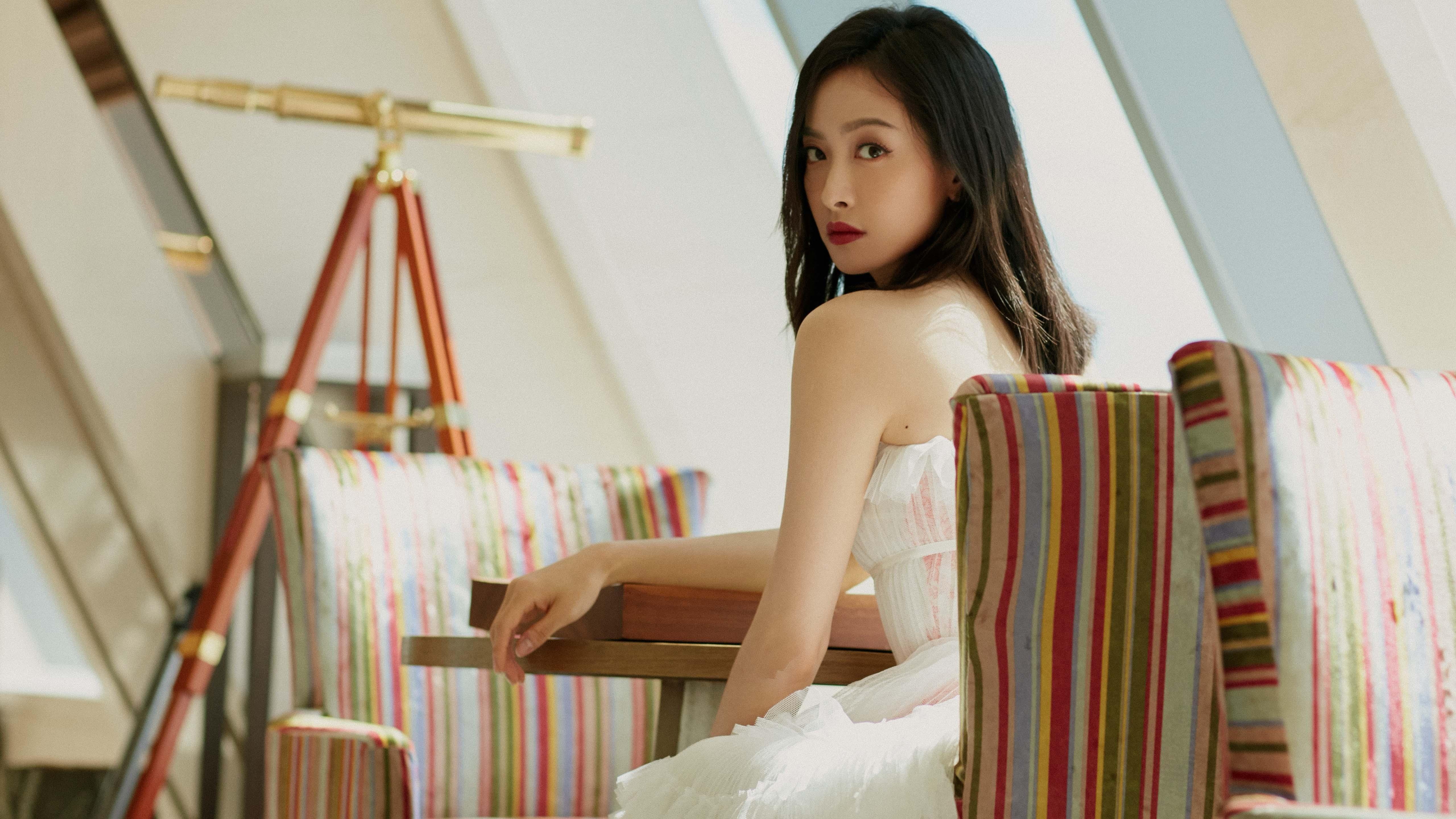 跨界交锋！广东队硬撼NBA太阳，莫兰特数据全面爆炸引爆全场