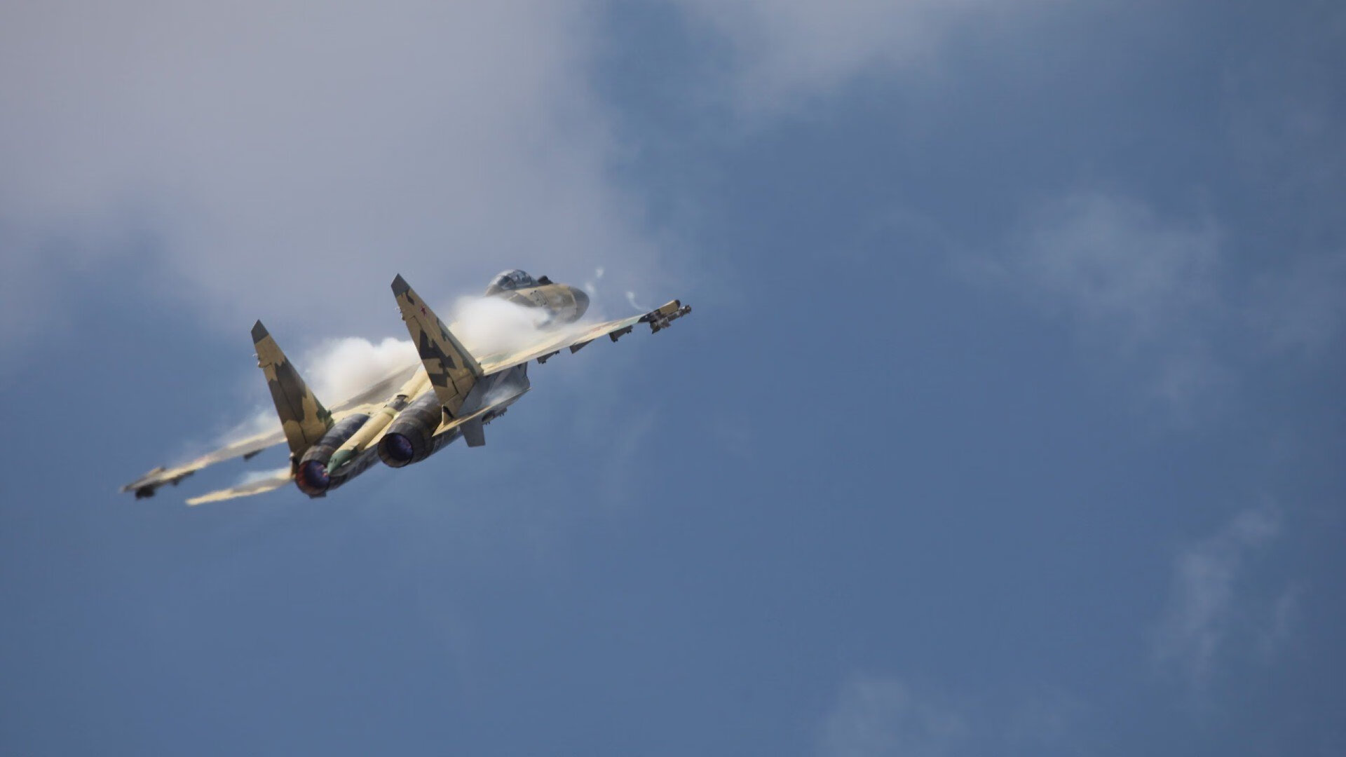 亚平宁风暴，欧冠决赛巅峰对决，拉齐奥力压那不勒斯强势登顶