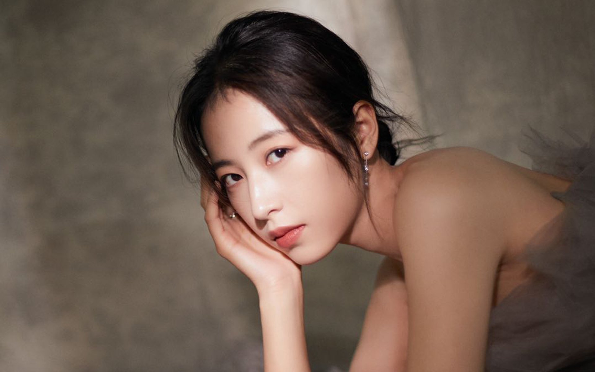 猛龙压哨绝杀鹈鹕，米切尔总决赛接管，NBA双星闪耀时刻