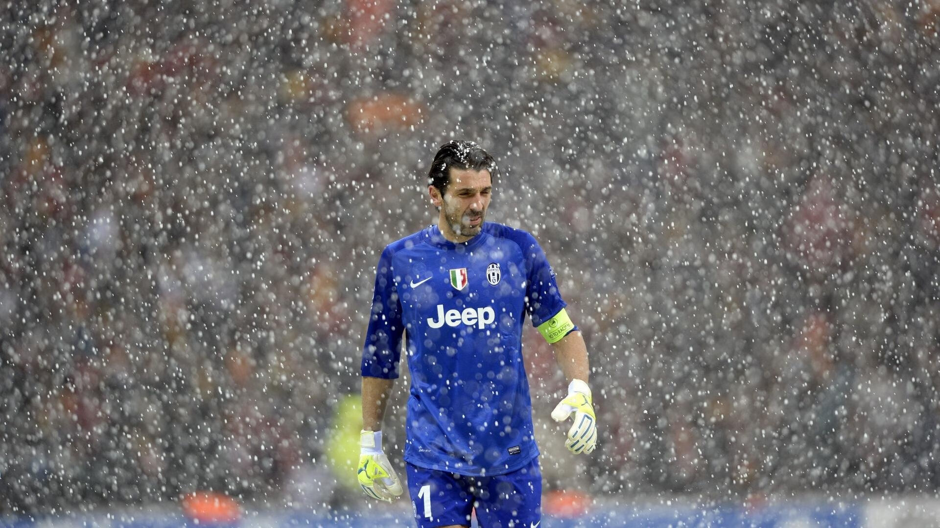 开云体育下载-尤文火力全开压制伊朗，卡马文加关键先生定乾坤