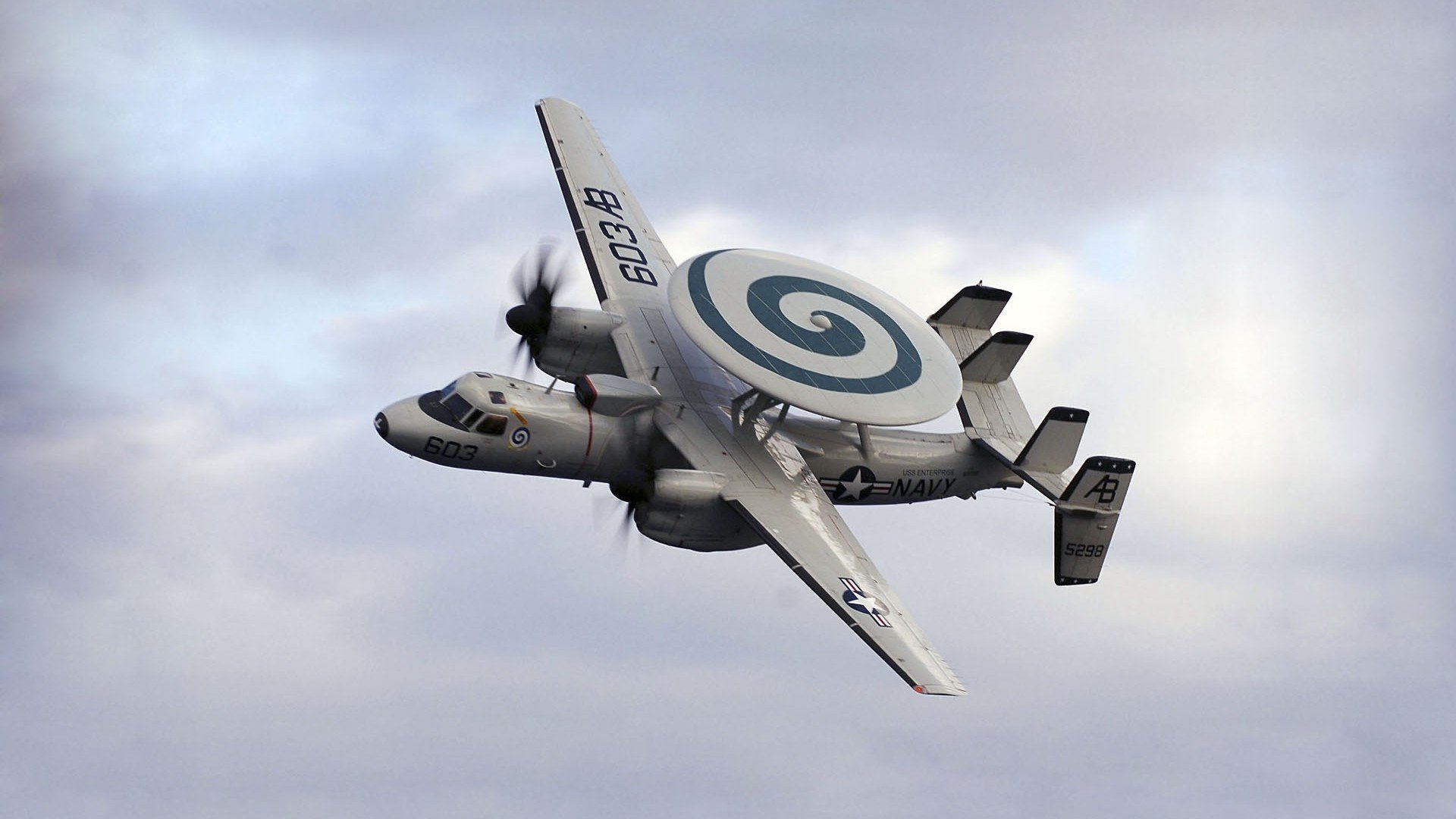 亚平宁铁骑踏碎波斯壁垒，佛罗伦萨强势晋级背后的欧战风云与地缘回响