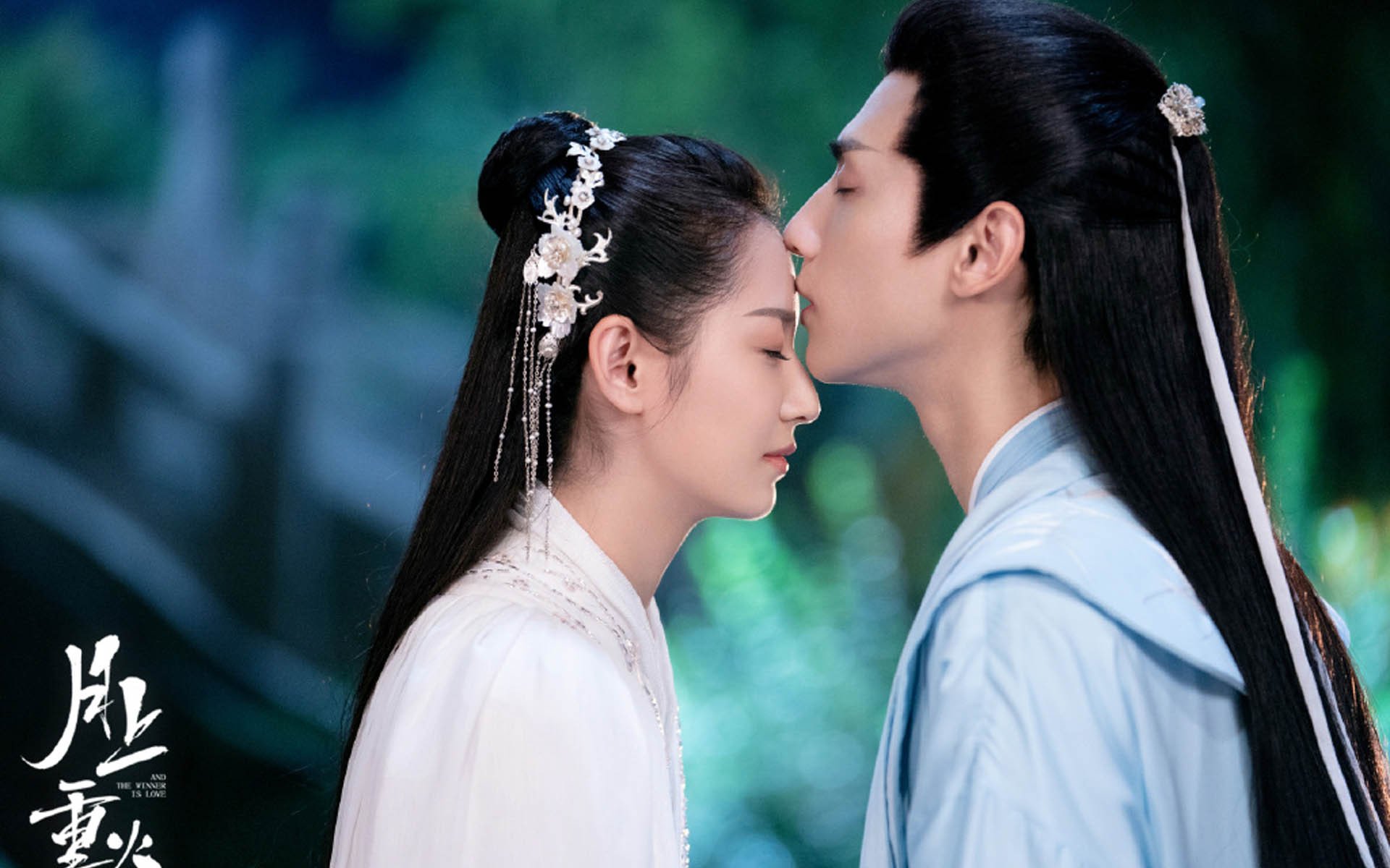 开云体育-皮克连续得分点燃季后赛之夜，拉开差距奠定胜局